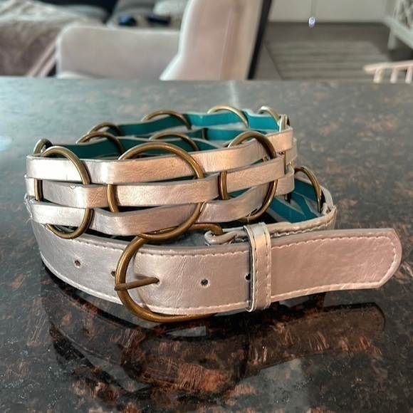 Accessories - Leather and brass ribbon belt